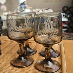 PFALTZGRAFF VILLAGE ETCHED 6 OZ. FOOTED 5-1/4" WINE GLASS SET OF 4