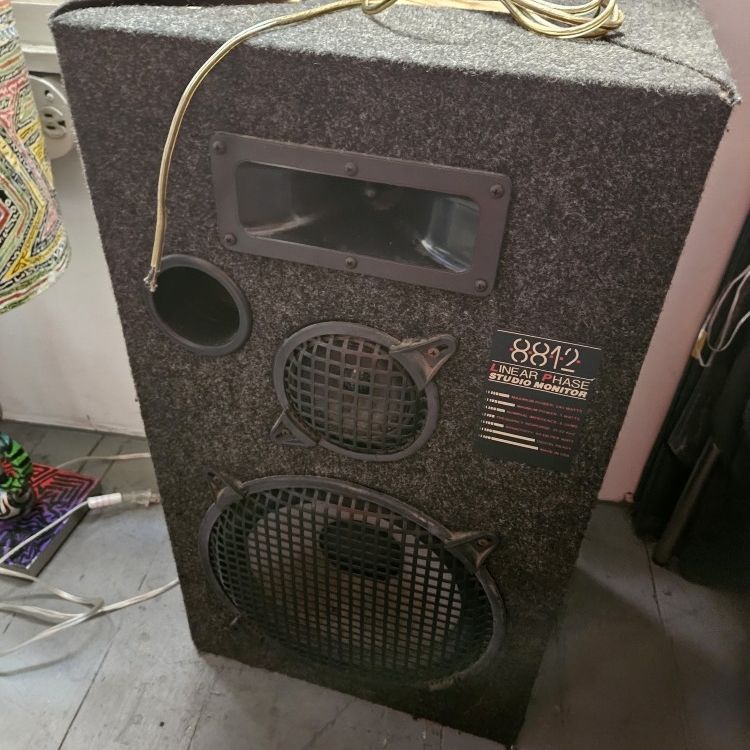 8812 Linear Phase Studio Monitor for Sale in Los Angeles, CA