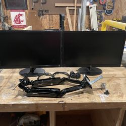 Dual LG 27” Monitors With Dual Monitor Arm