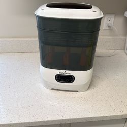Baby Brezza sterilizer