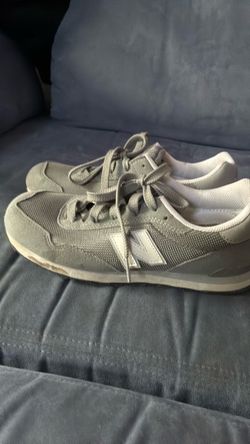 New balance shoes