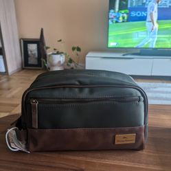 Brand New Tommy Bahama Toiletry Bag