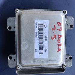 07 Aura 3.5 computer