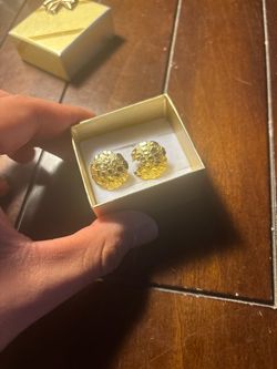 10k Nugget Earrings