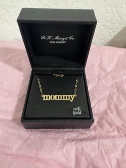 Mommy Pendant Necklace 