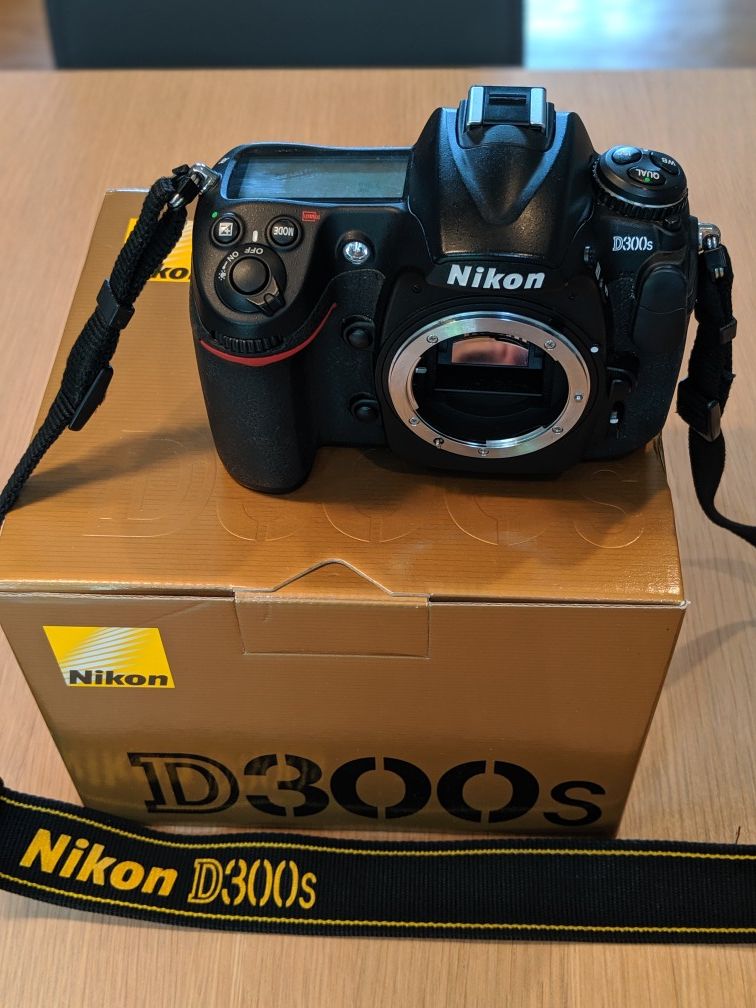 NIKON D300s bundle