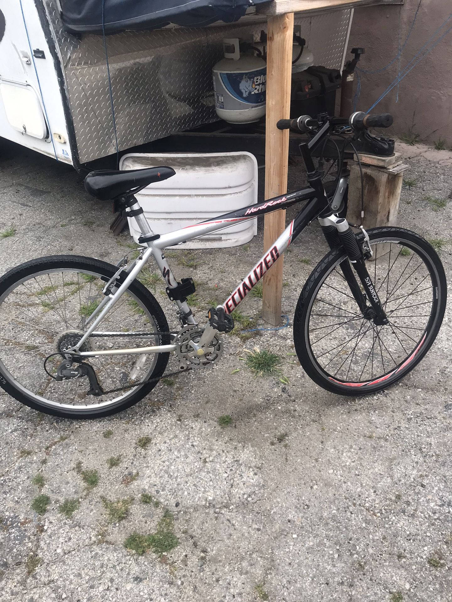 Specialized Hard rock Sport Mountain Bike