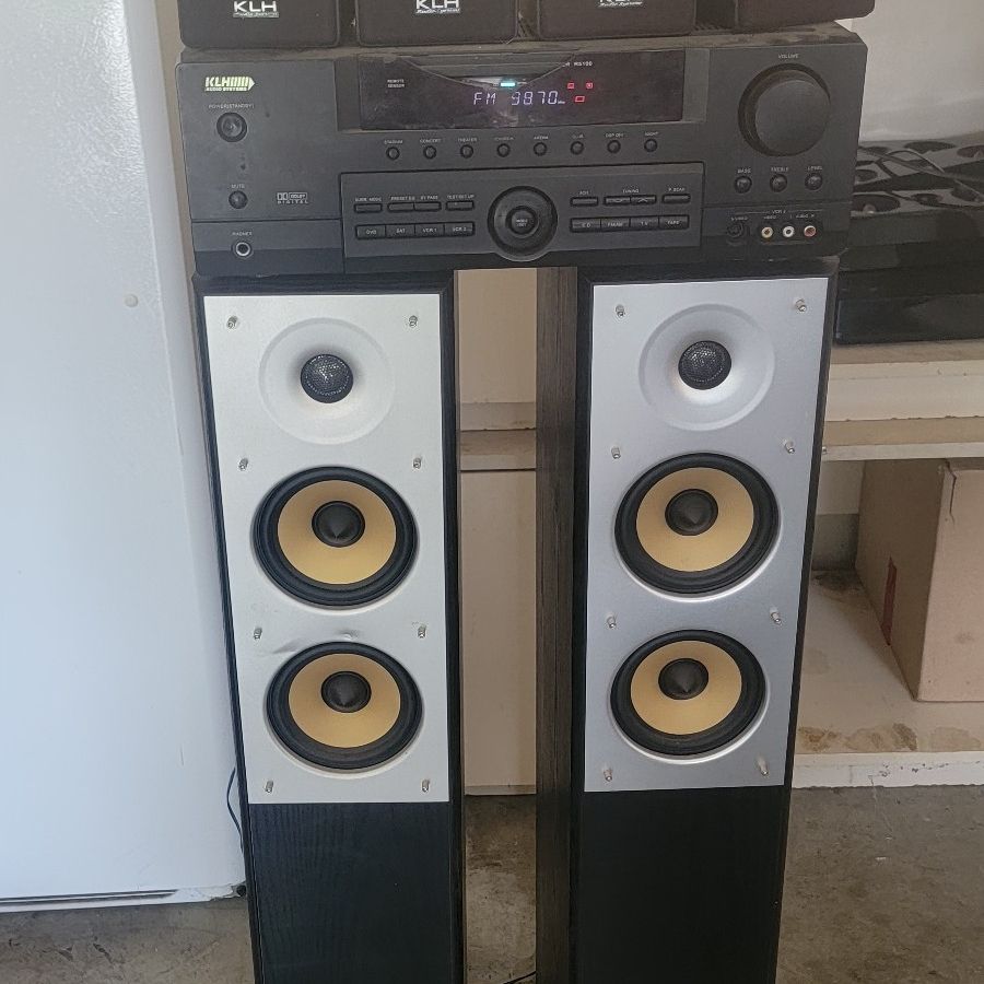 KLH 6 Speaker Stereo System