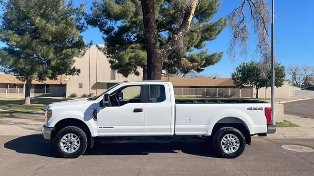 2019 Ford F350 Super Duty Super Cab