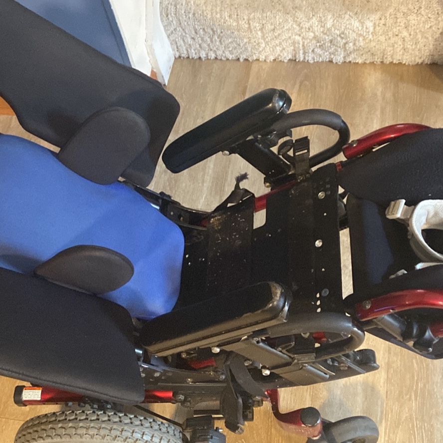 Zippie Iris Wheel Chair for Sale in Minneapolis, MN - OfferUp