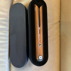 Dyson hair straightner