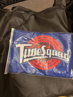 Tune squad Jersey Xl