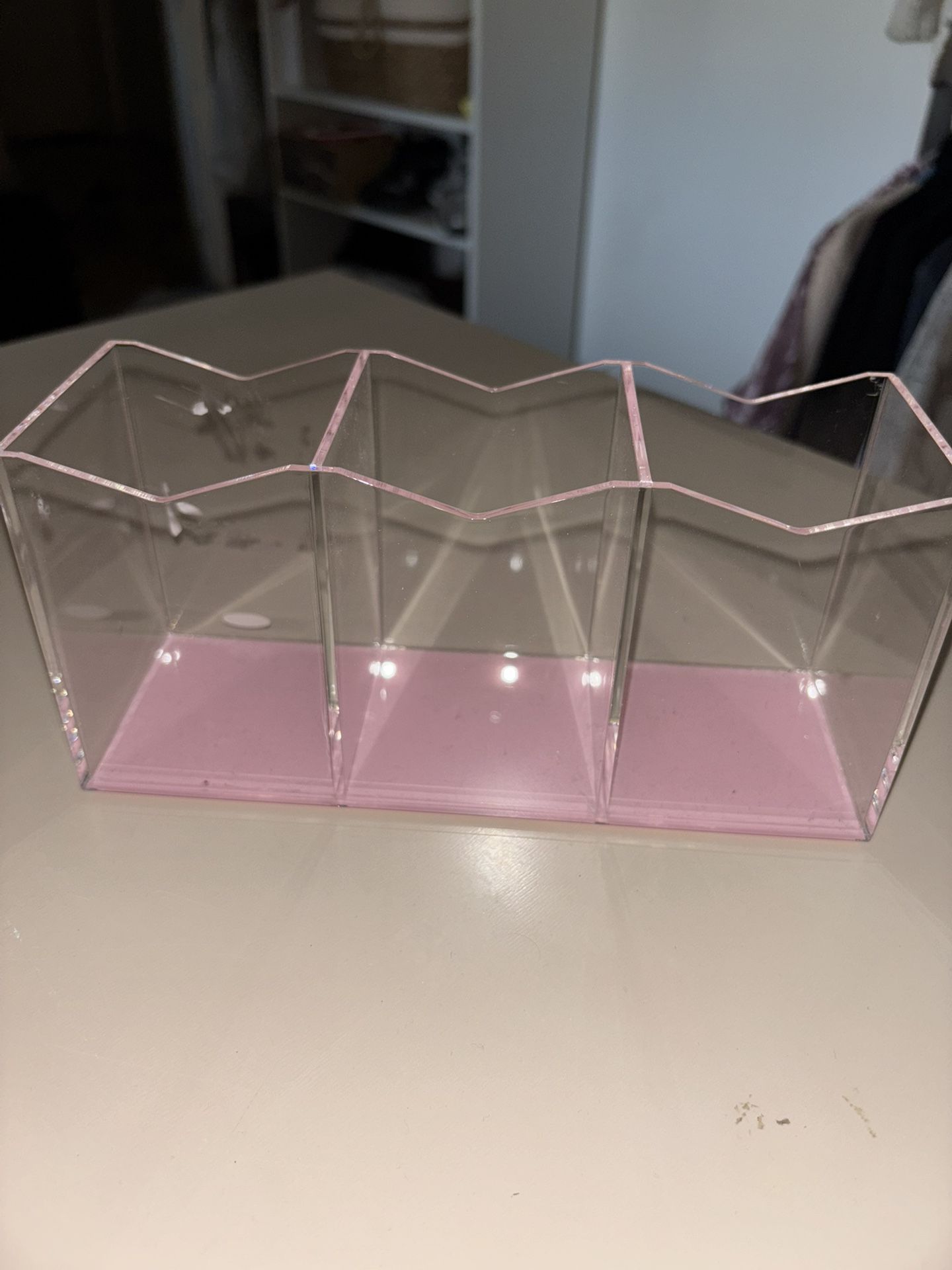 Nail Or Makeup Brushes Organizer