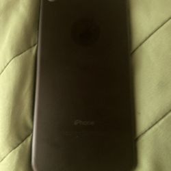 iPhone 7 (used Like New)