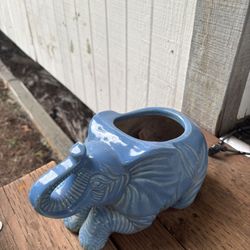 LOW PRICE MOVING- 10” WEST ELM CERAMIC ELEPHANT POT PLANTER 
