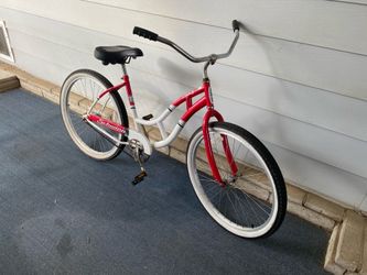 Schwinn Legacy Cruiser