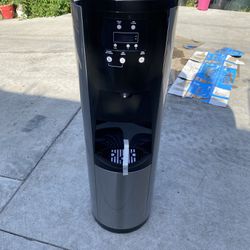 Water Dispenser 