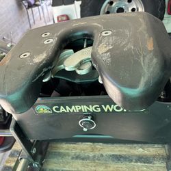 Curt R16 sliding 5th hitch