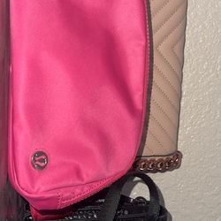 Lululemon bag