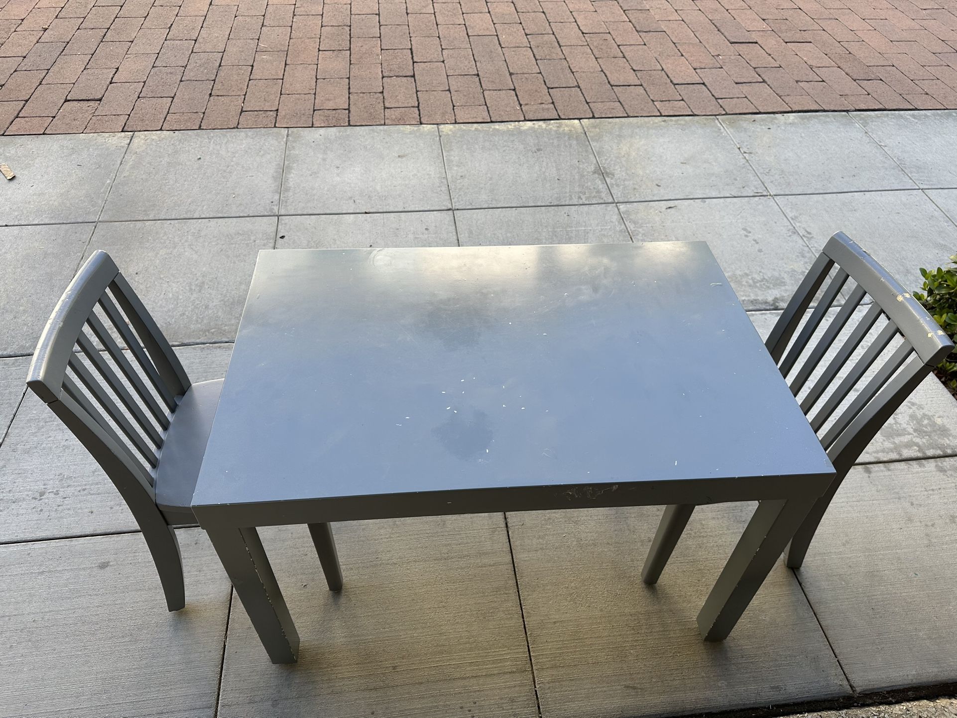 Pottery Barn Kids Carolina Gray Table And Chairs
