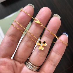 Van Cleef & Arpels Clover