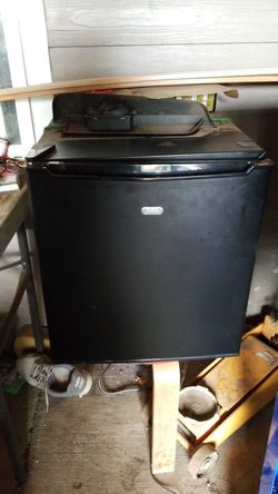 Sunbeam Mini Fridge