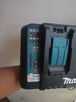 Makita Battery Charger