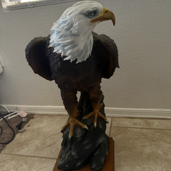 eagle statue