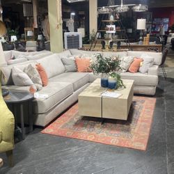 Stanton 2pc Sectional 