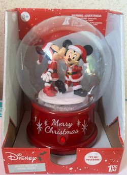 Mickey and Minnie mouse musical snow globe