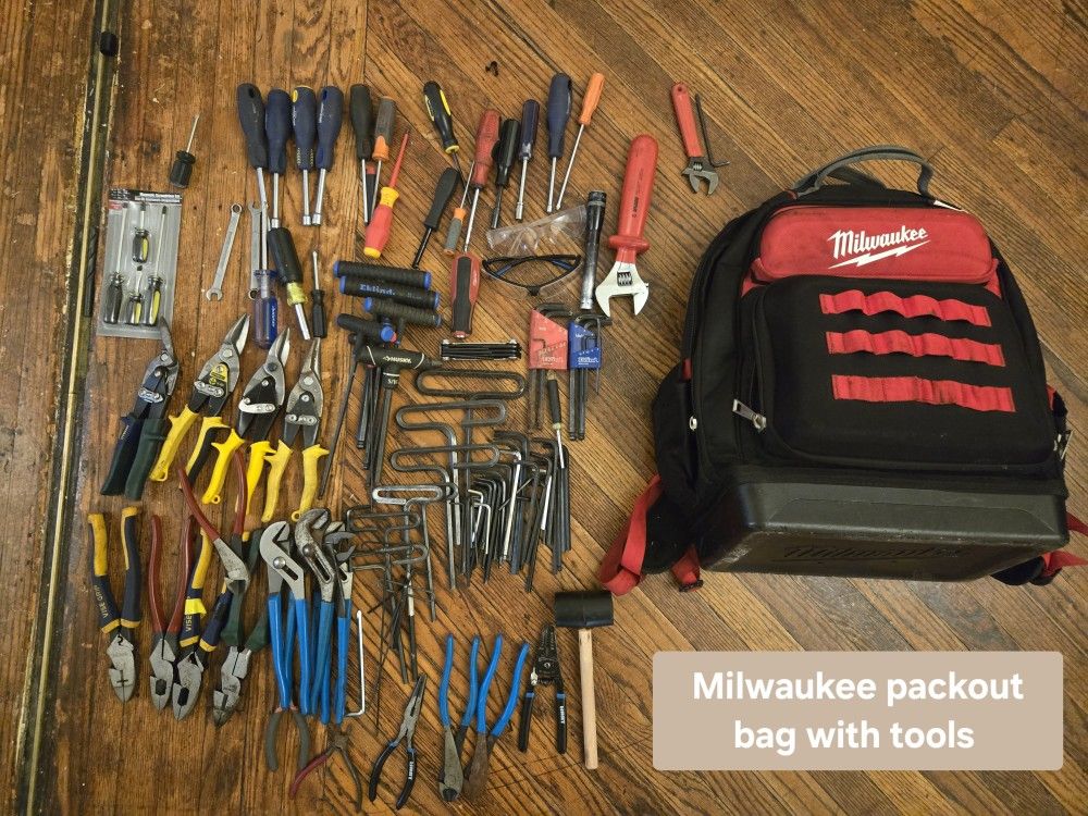 Milwaukee packout bag with tools 48-22-8201
