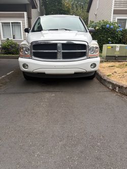 2006 Dodge Durango SLT $5,000 OBO