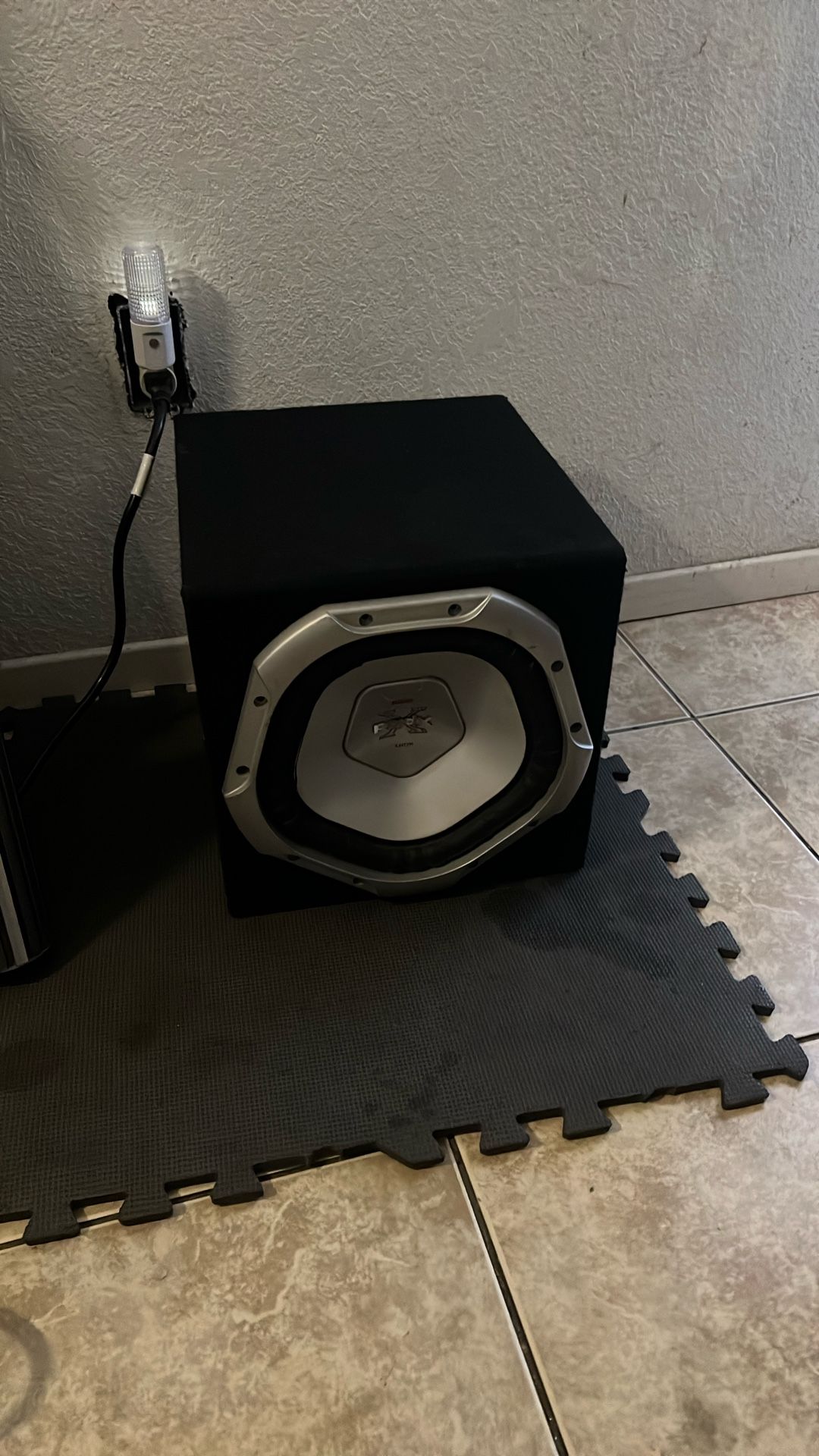 Subwoofer 12”