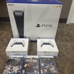 Sony PlayStation 5 PS5 Console Disc Version 3 Games + 2 Controller Bundle. 