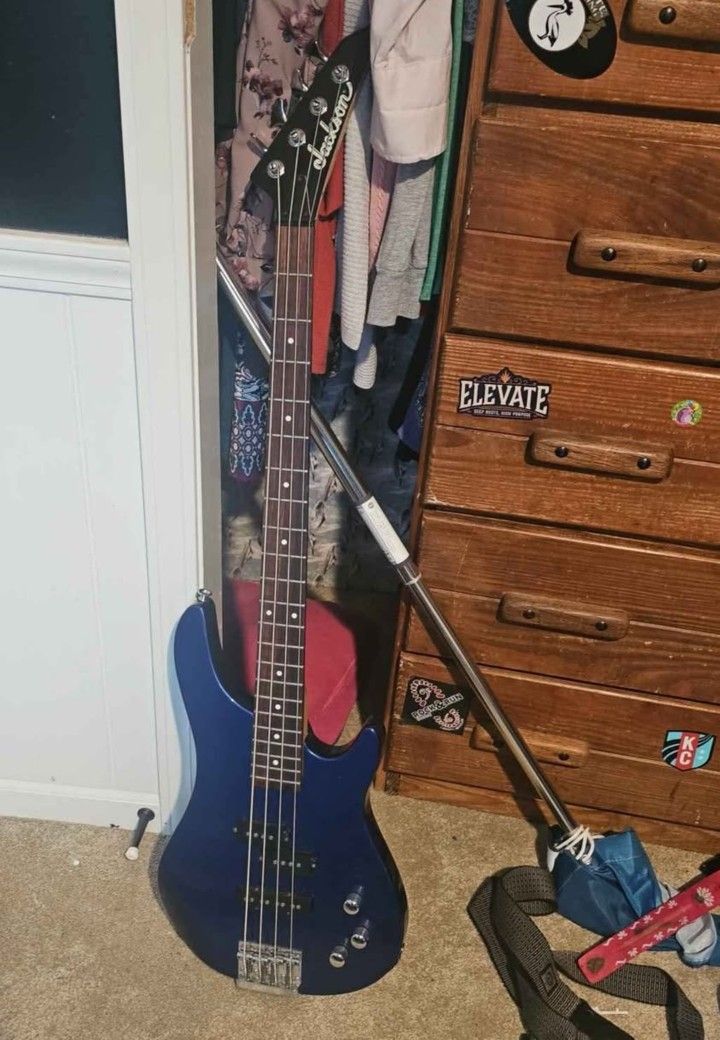 Jackson 4 String Bass