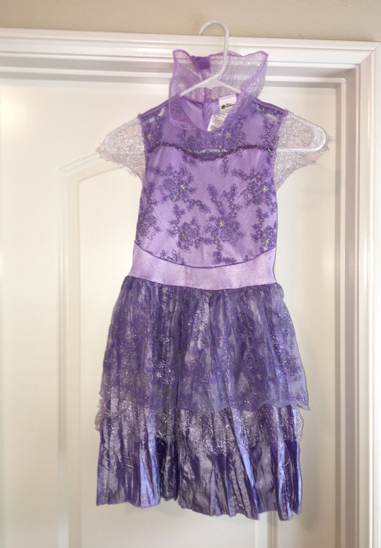 Disney Decendants Mal Coronation dress or costume size 7-8