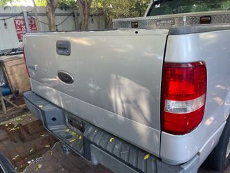 Ford f150 tailgate