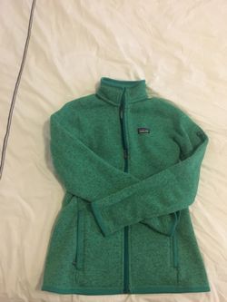 XS- Green Patagonia Better Sweater