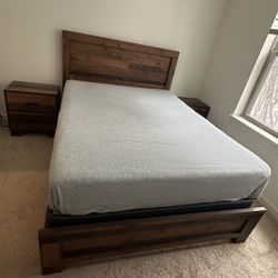 Bedroom Furniture Set