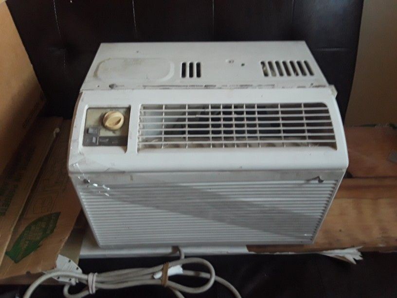 TCL 5000 BTU AC