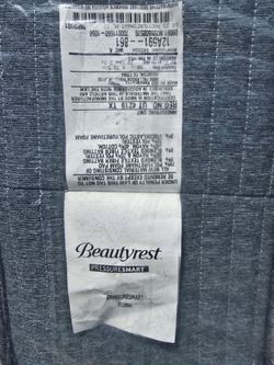 Queen size beautyrest plush matress and Boxing free Delivery