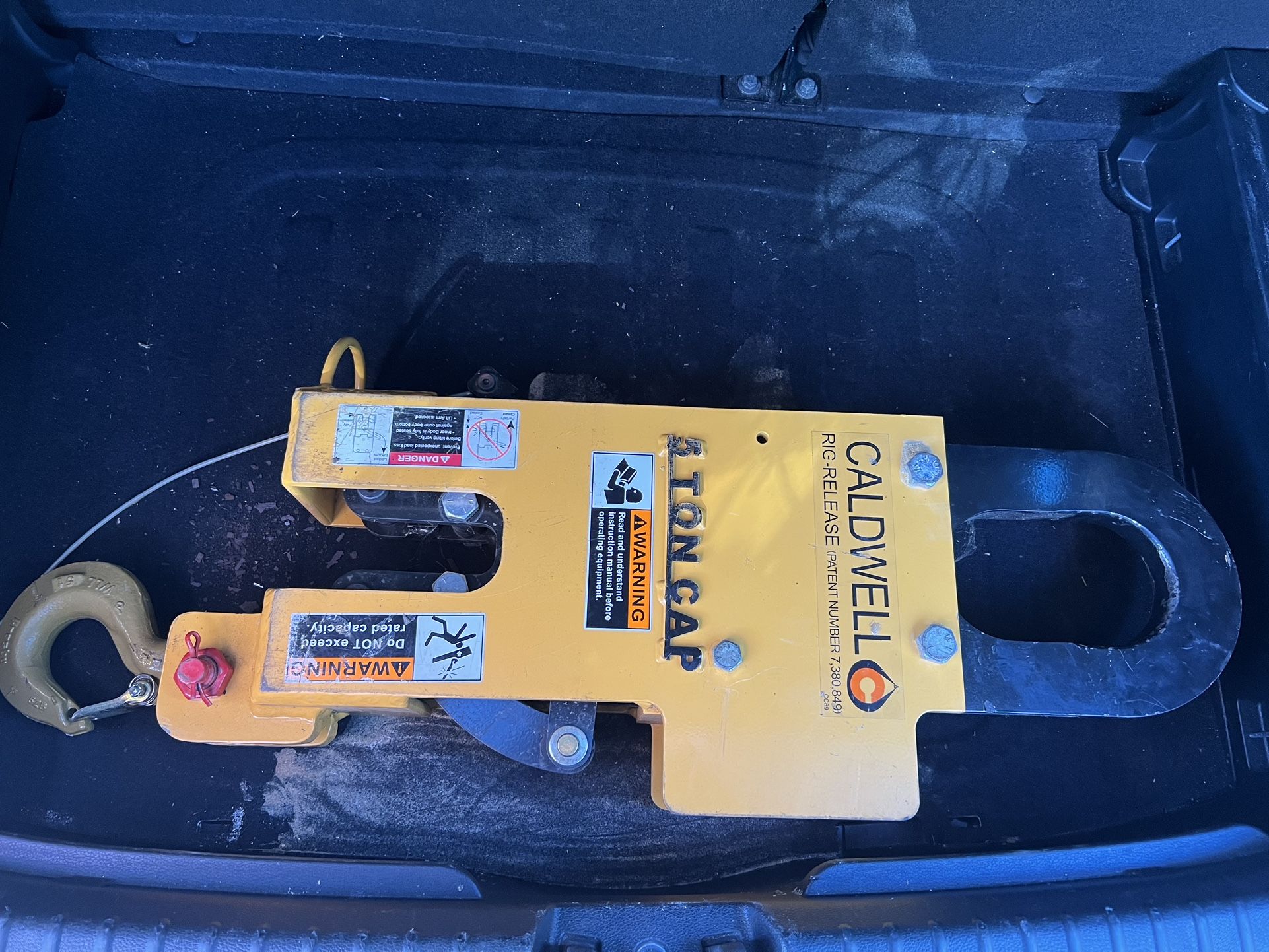 Caldwell Rig Release 5 Ton Cap