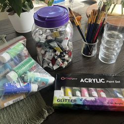 Paints/crafts