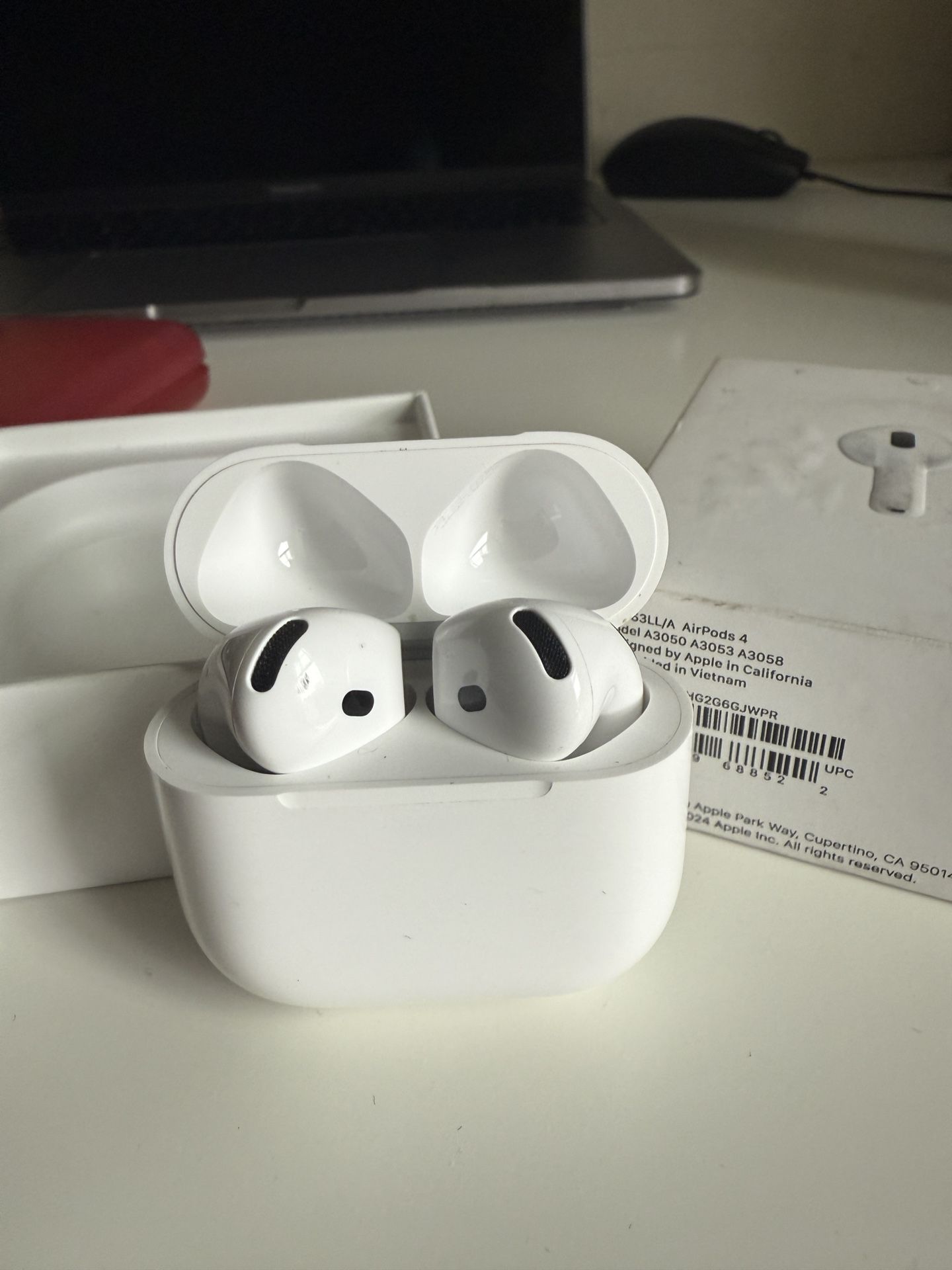 Apple Airpods Gen 4