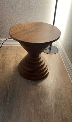 Pretty home decoration table ( ask for price)