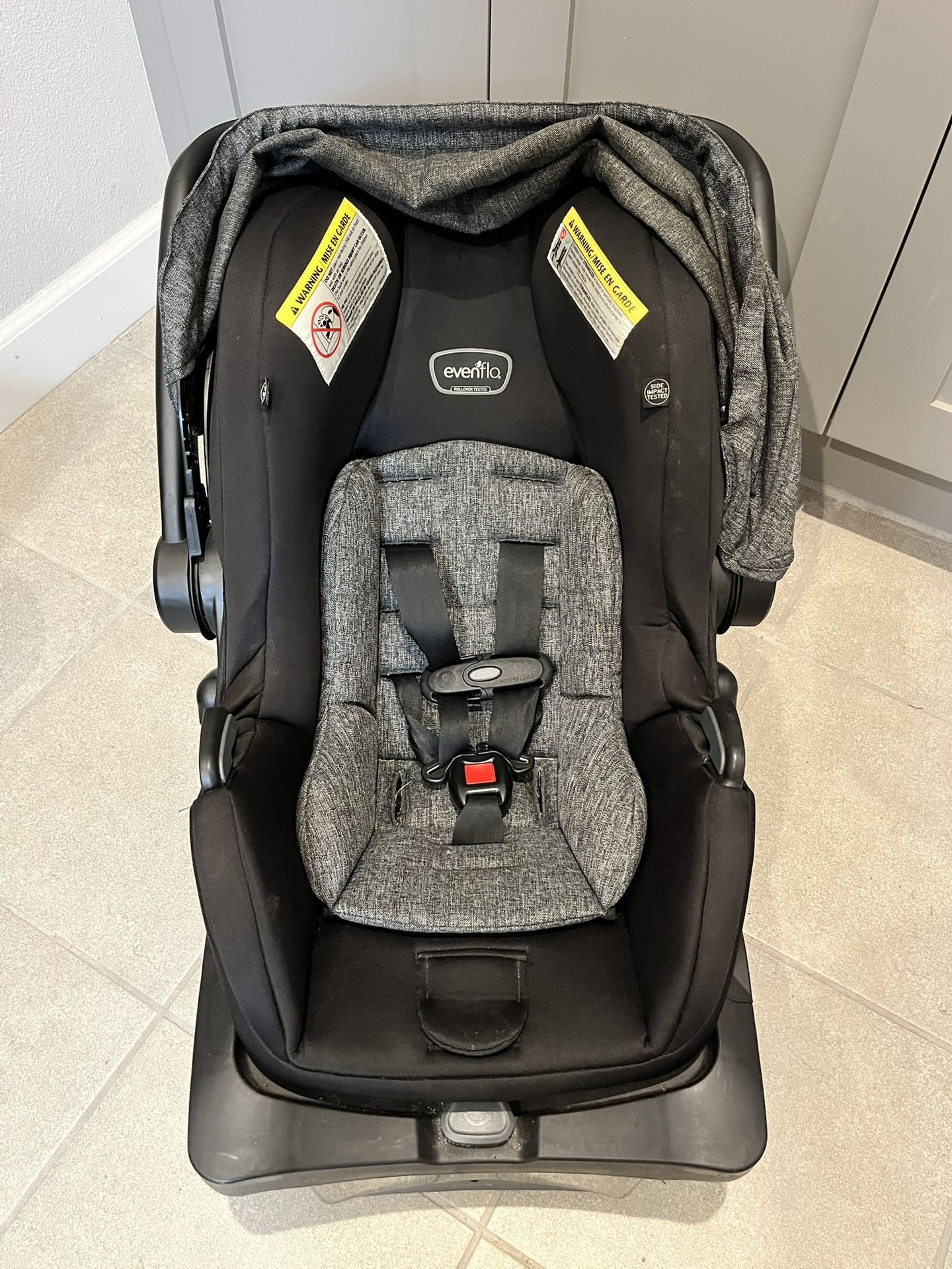 <<Mint condition>> Evenflo LiteMax Rear-facing Infant Car Seat