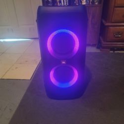 JBL Party Box 310 Like New Price To Sell$300