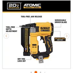 Finish Nail DEWALT  Batería And Charger