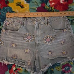 Junior's High Rise Sunflower Jean Shorts