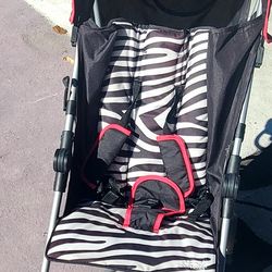 GO lite Baby Stroller In Excellent Condition